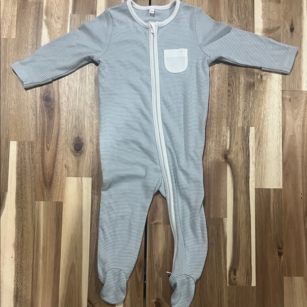 Mori Striped Gray Pajamas 6-9 months